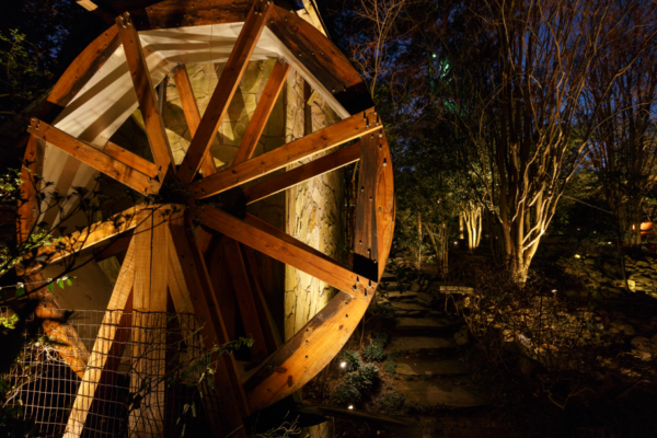 outdoor lighting for backyard parties