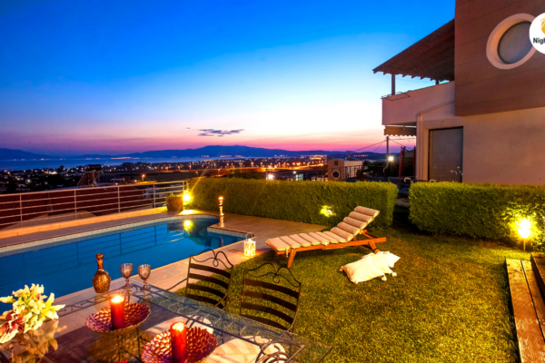 Outdoor Pool Lighting Ideas